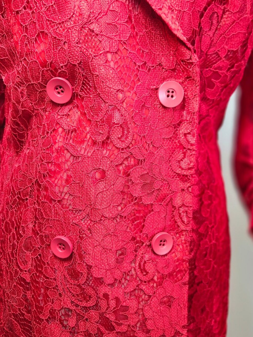Iconic Lulus Red Lace Overcoat size S - Picture 13 of 13